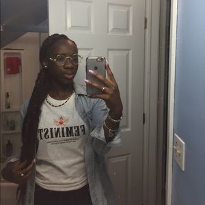 Meet your Posher, Tia